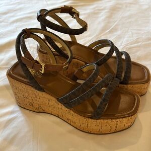 Michael Kors Wedge 6.5